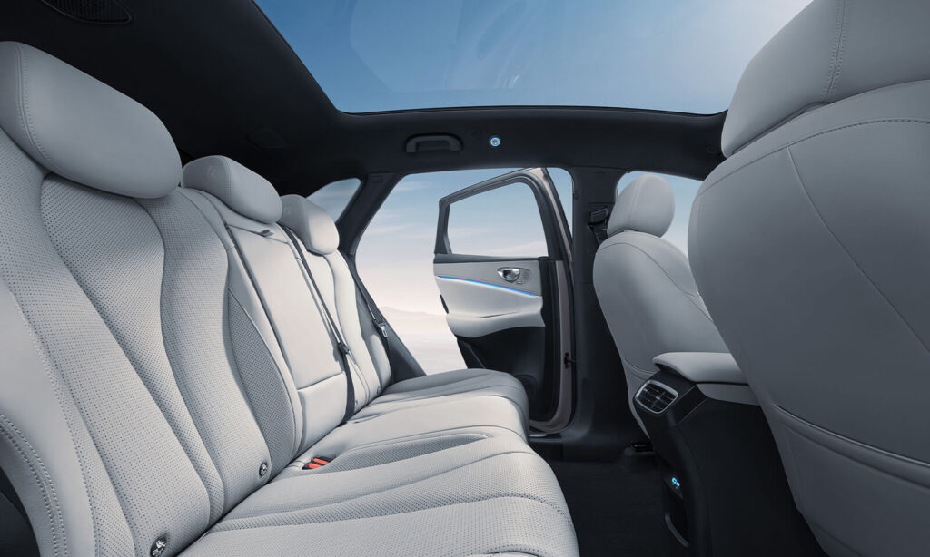 BYD Sealion 06